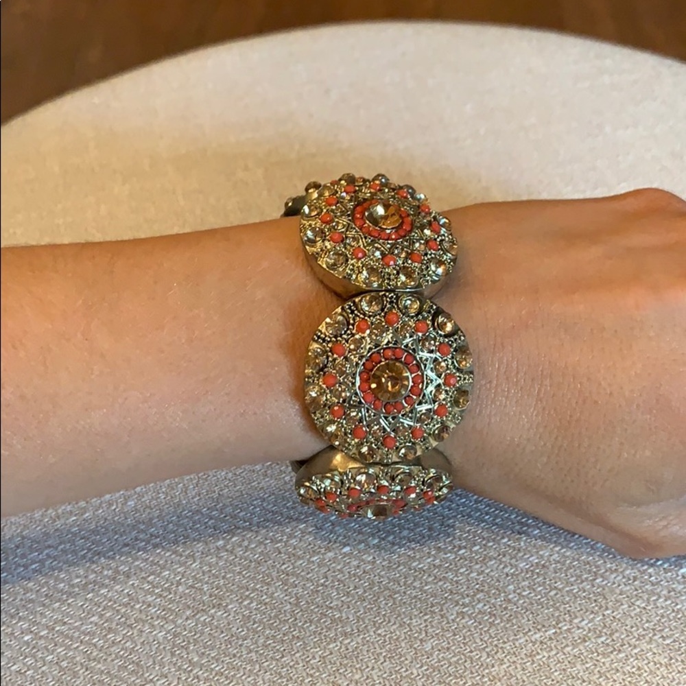 Gold and orange/coral stretchy bracelet